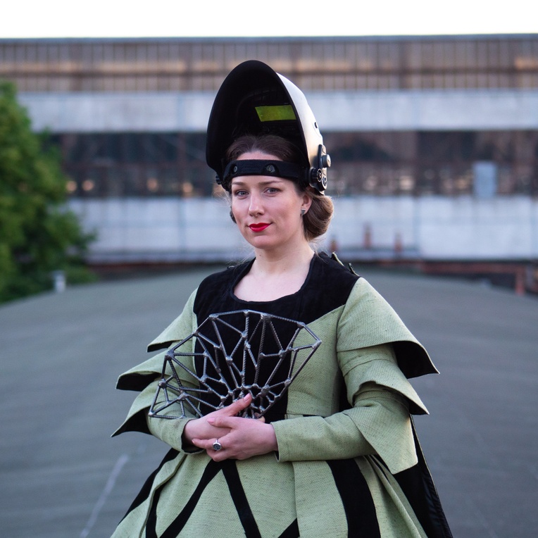 ALEXANDRA WELD QUEEN